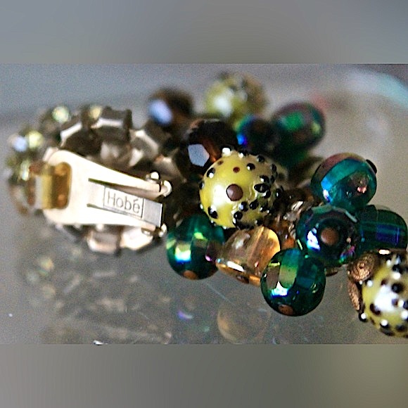 HOBE EARRINGS DANGLE CLIP 2 1/2 INCH VINTAGE GREEN YELLOW BROWN CRYSTALS - Picture 10 of 11